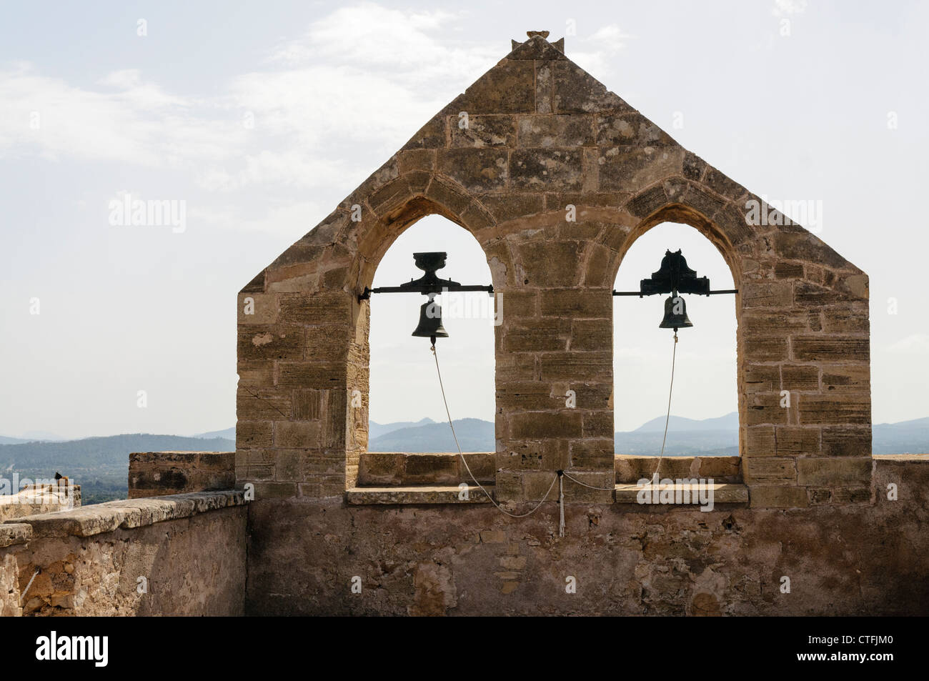 Au-dessus du clocher de l'église au château, Capdepera Mallorca/Majorca Banque D'Images