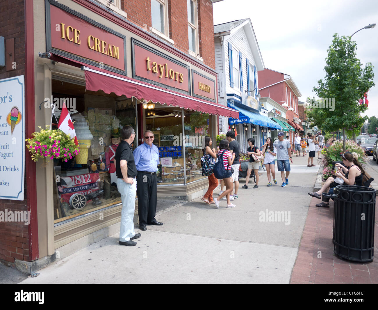 Niagara sur le lac summer street magasin de crème glacée Banque D'Images