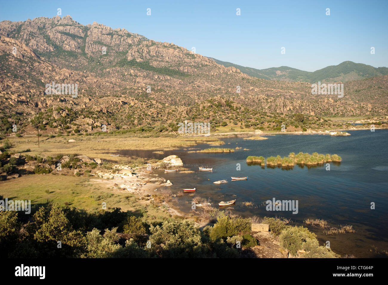 Vue panoramique du lac de Bafa et Latmos Turquie Montagne Banque D'Images