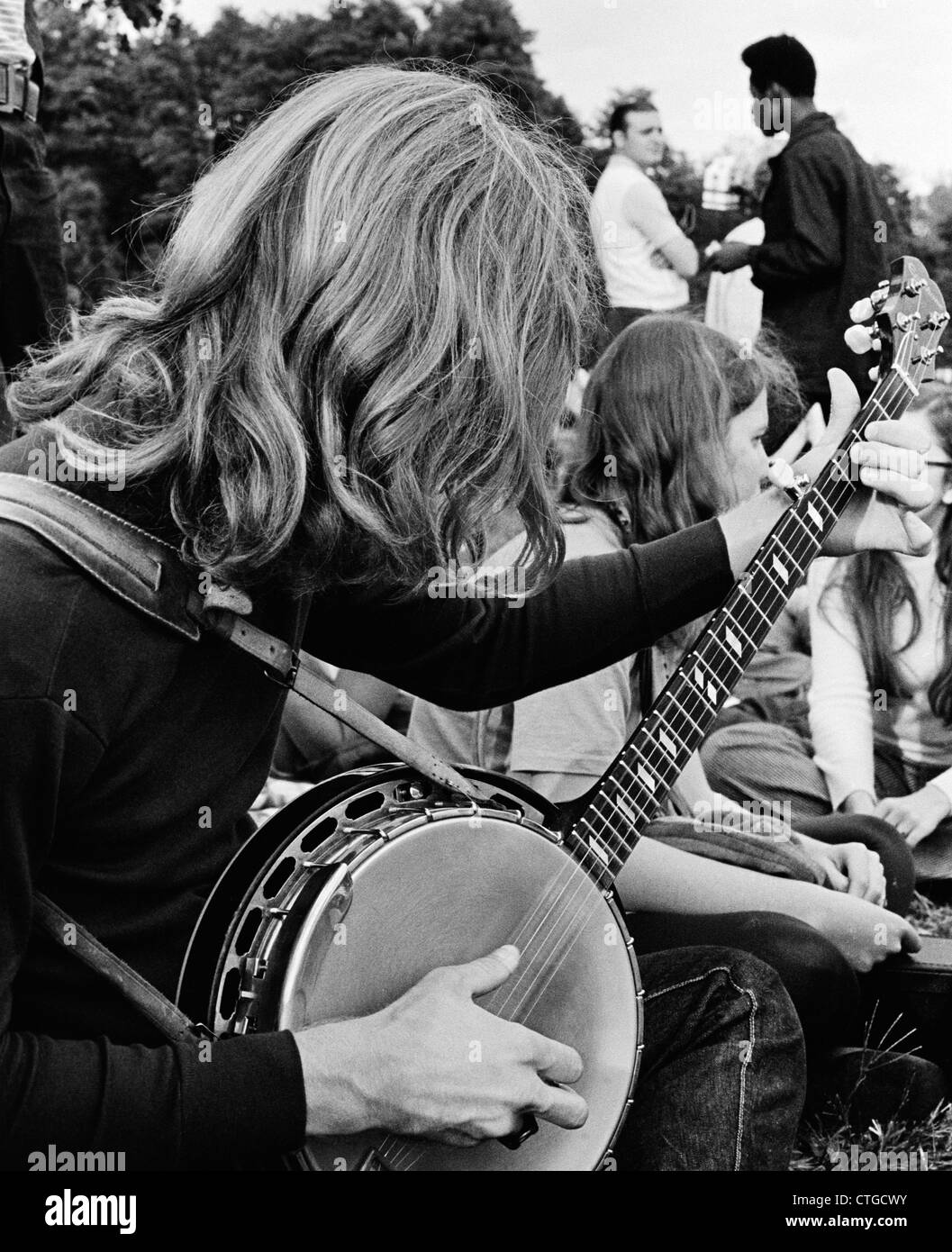Bluegrass banjo Banque de photographies et d'images à haute résolution -  Alamy