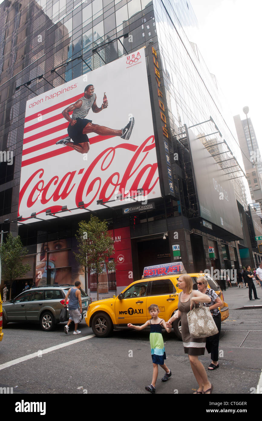 La publicité pour Coca-Cola à Times Square à New York Banque D'Images