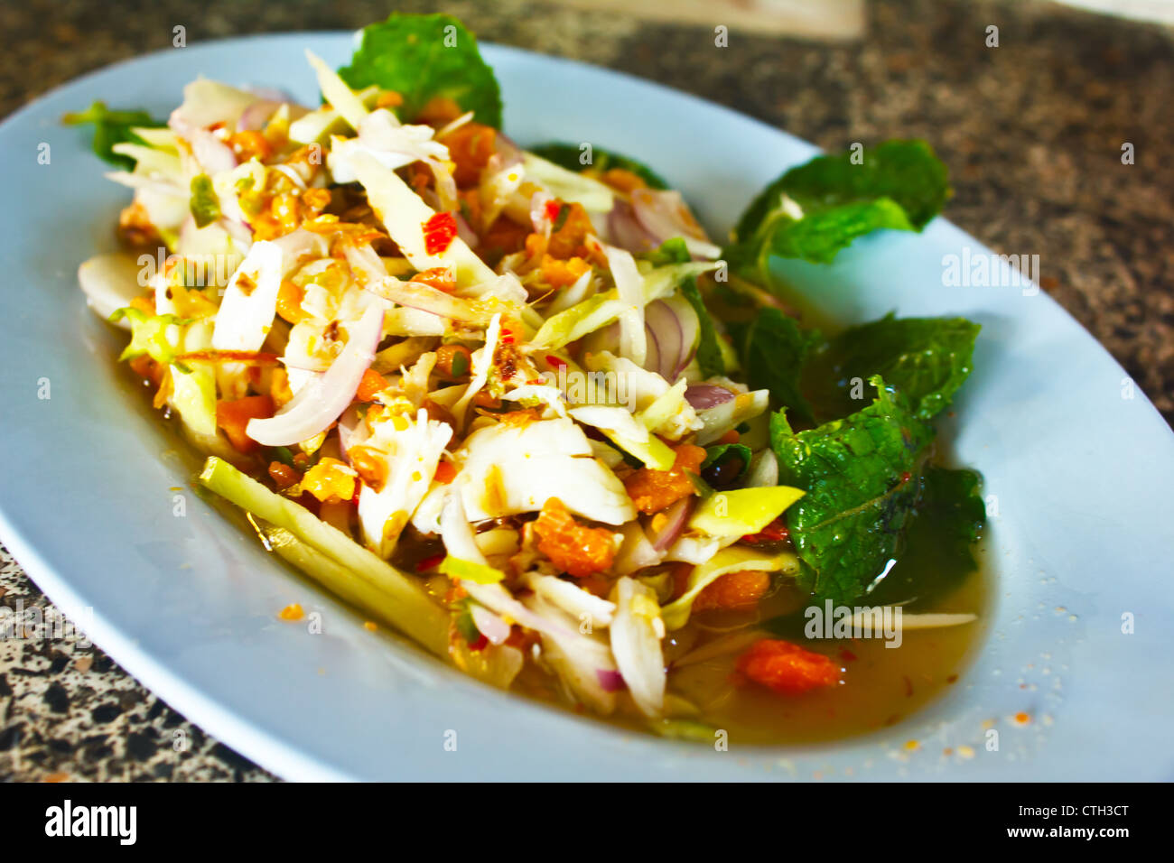 Stock Photo - Thai salade de fruits de mer épicés Banque D'Images