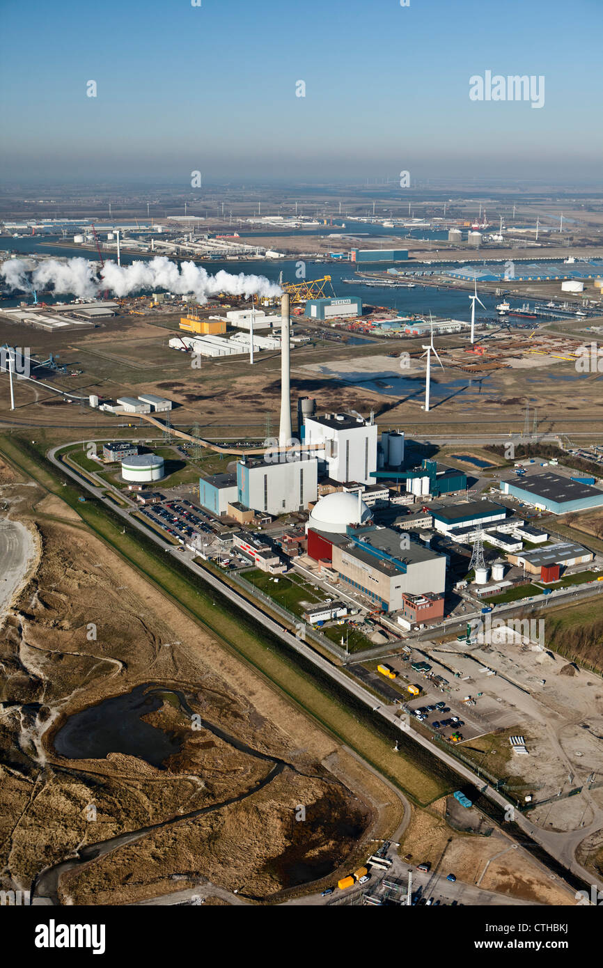 Les Pays-Bas, Borssele, centrale nucléaire. Vue aérienne. Banque D'Images