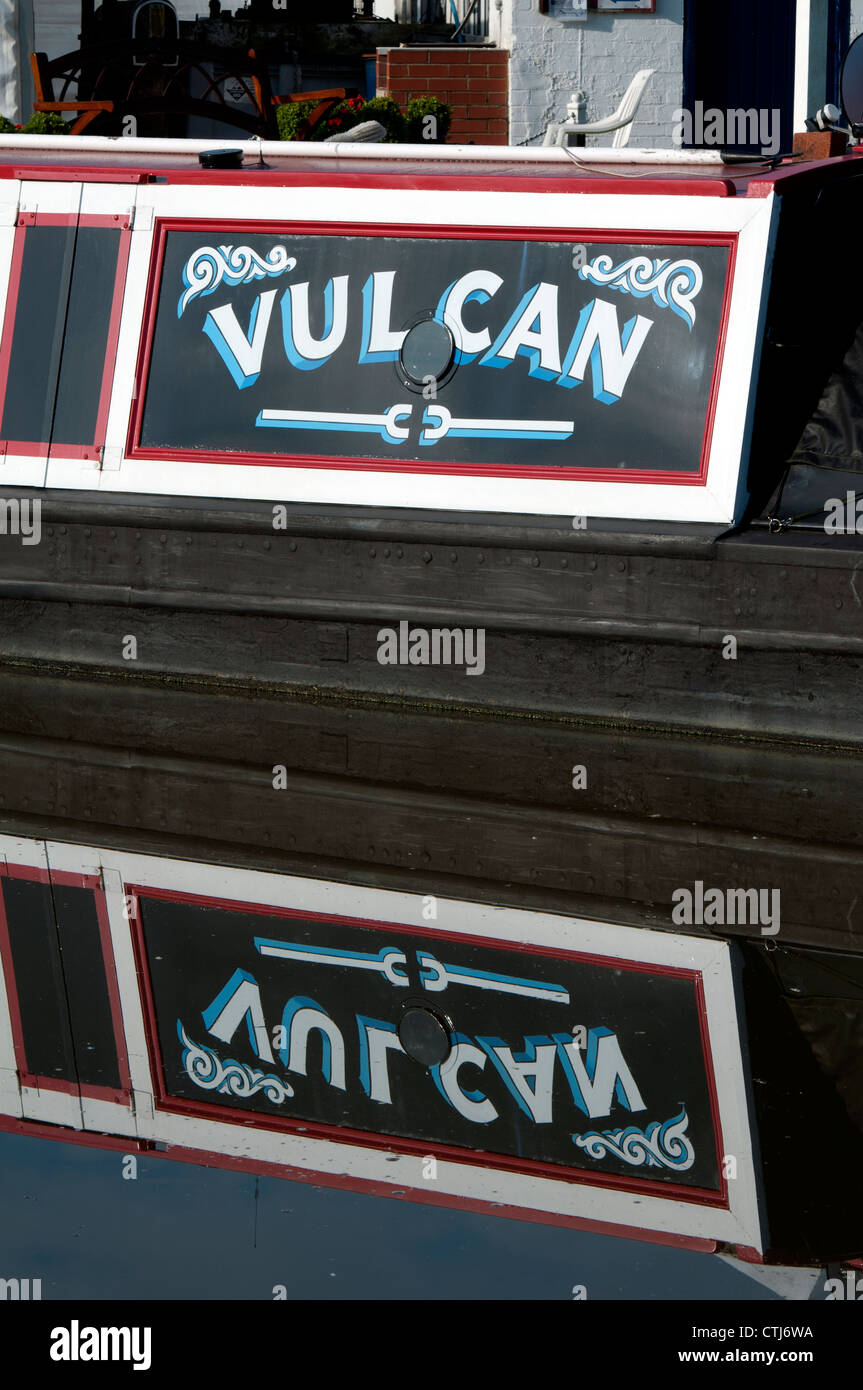 15-04 traditionnels à Marina Braunston, Northamptonshire, Angleterre Banque D'Images