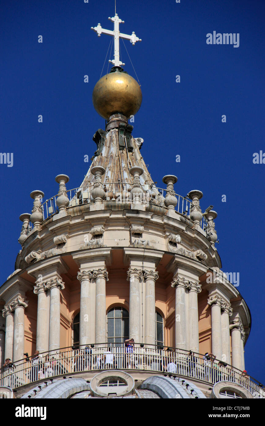 La basilique Saint Pierre détail dome, Cité du Vatican, Rome, Italie. Banque D'Images