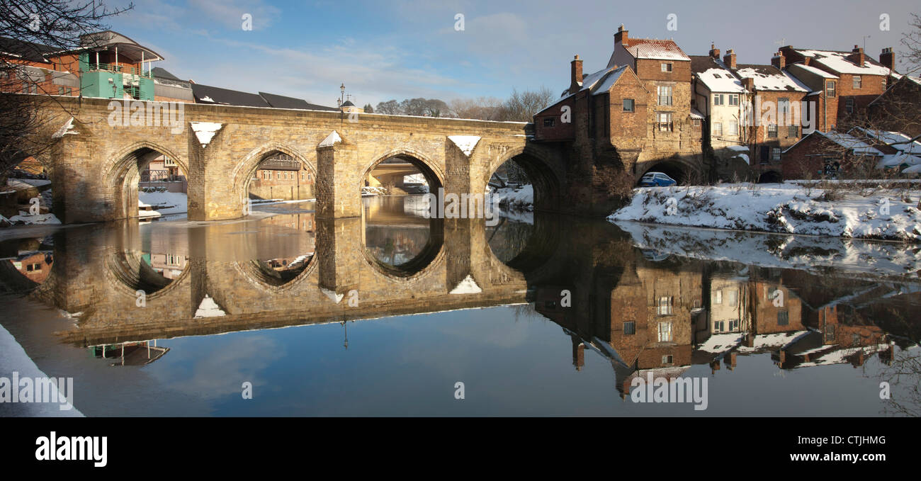 Elvet, Durham Bridge, en hiver Banque D'Images