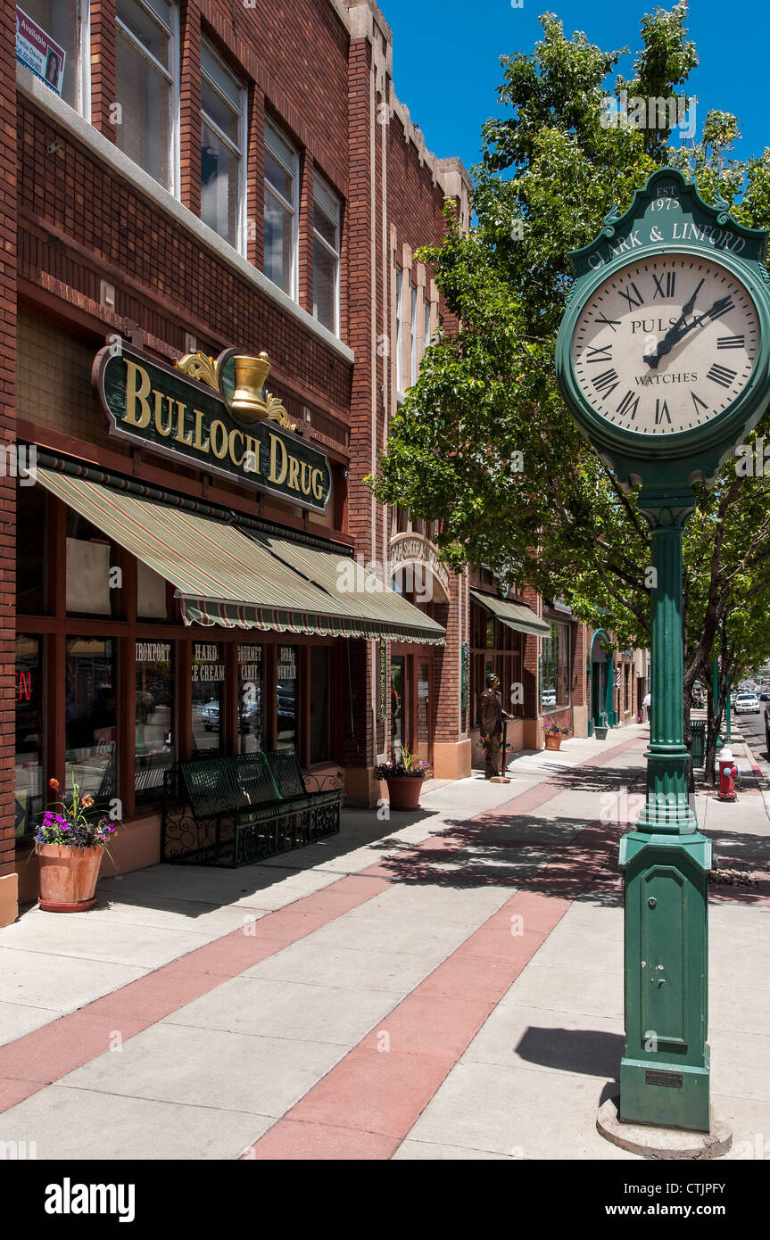 Bulloch Med et de l'horloge, rue Main, Cedar City, Utah. Banque D'Images