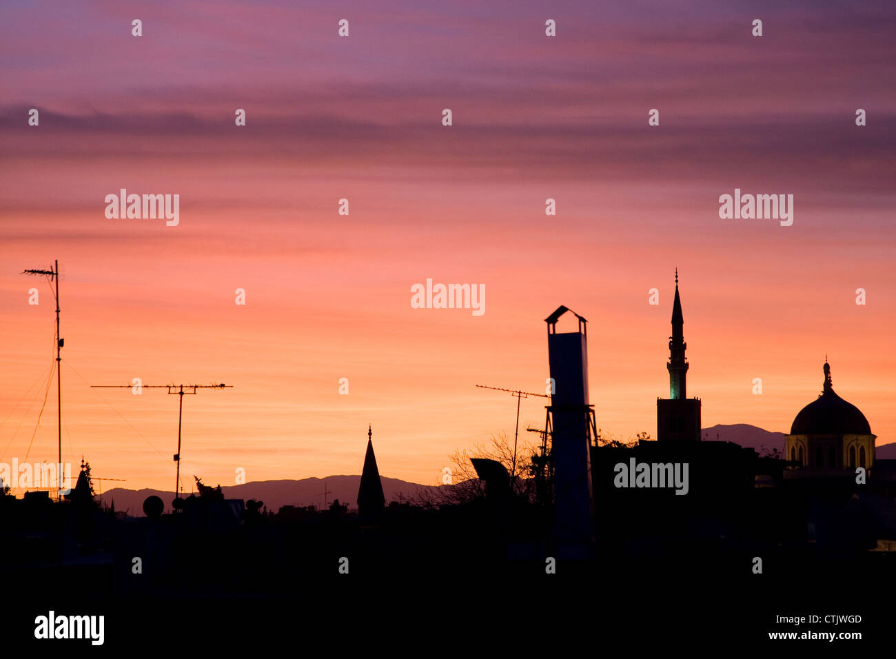 Ciel coucher de soleil sur les toits de Damas Banque D'Images