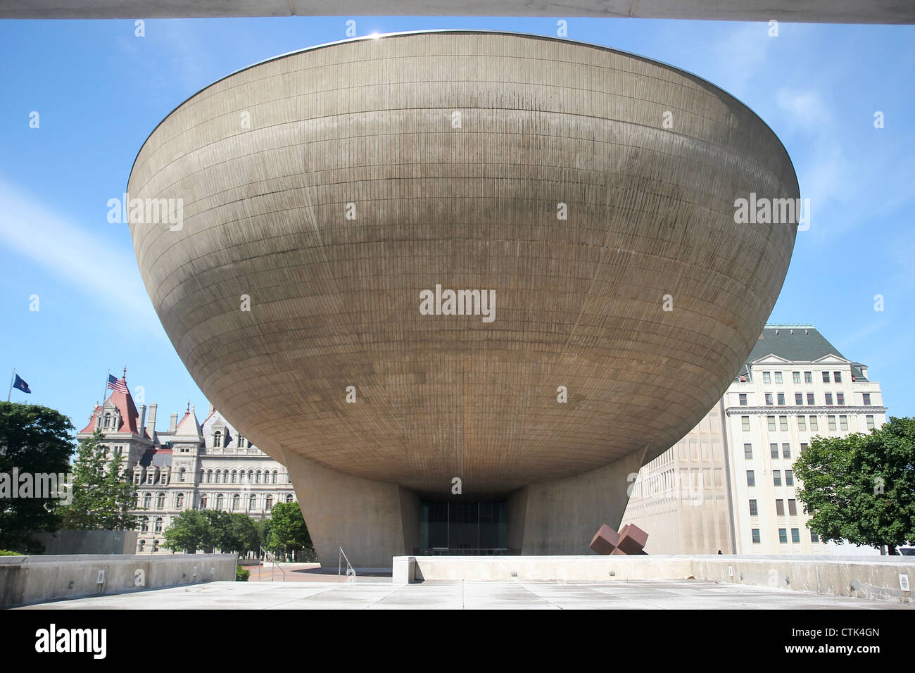 L'Œuf, performing arts center à Albany's Empire State Plaza, conçu par les architectes Harrison & Abramovitz, construit en 1978 Banque D'Images