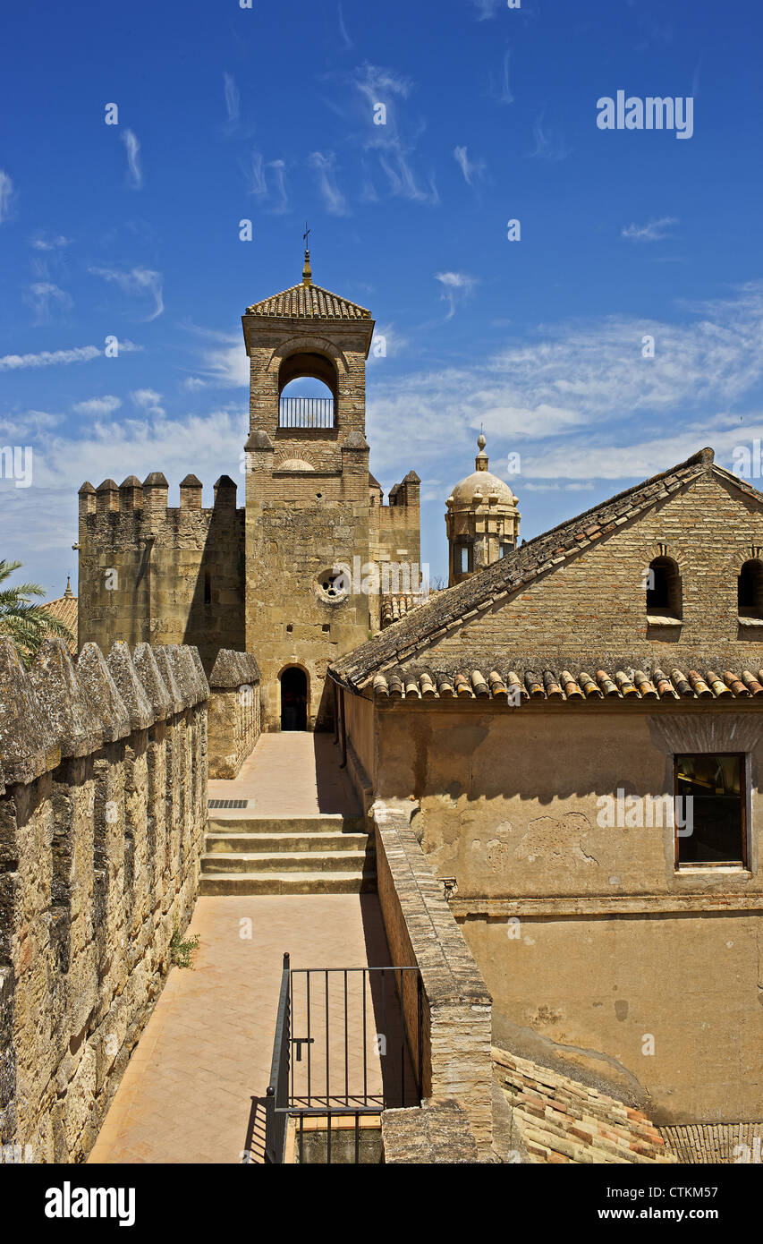 L'Espagne. L'Andalousie. Cordoba. L'Alcazar des Rois Chrétiens. 14e siècle. Tour de l'Hommage rempart. Banque D'Images