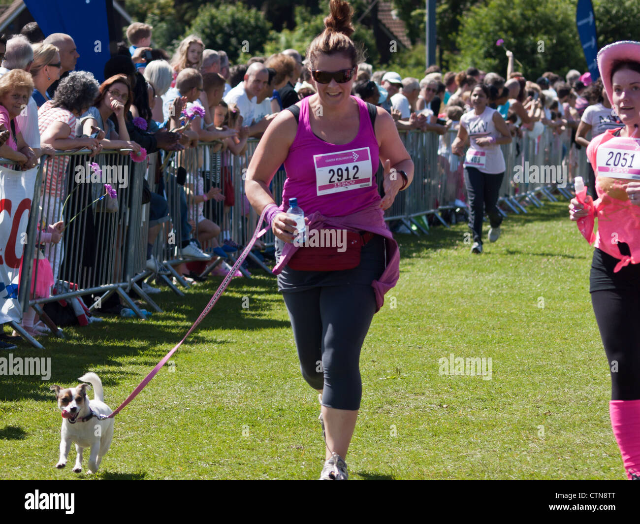 Race for Life Charity Run participants à Lloyd Park, Croydon, Surrey. 22 juillet 2012. Banque D'Images