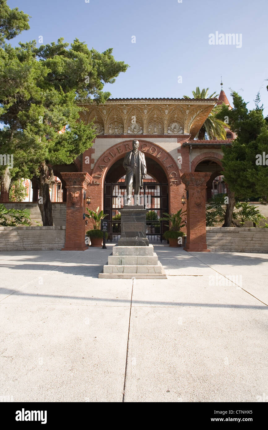 Statue de Henry Flagler à Flagler College à Saint Augustine en Floride Banque D'Images