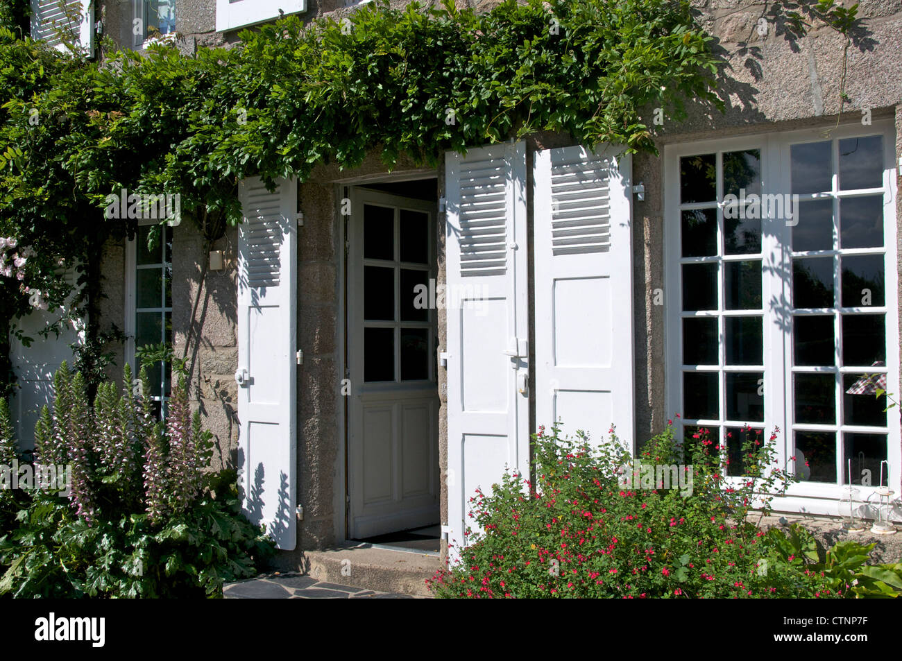 Maison en pierre de la porte avant de la péninsule de Cherbourg Normandie France Banque D'Images