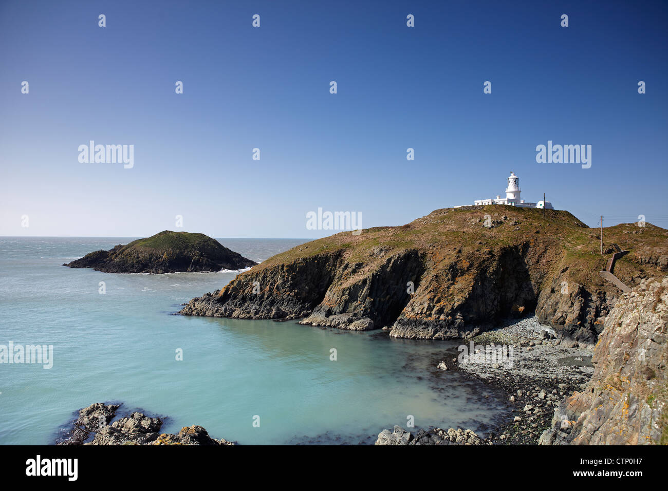 Strumble Head Lighthouse, près de Fishguard, West Wales, UK Banque D'Images