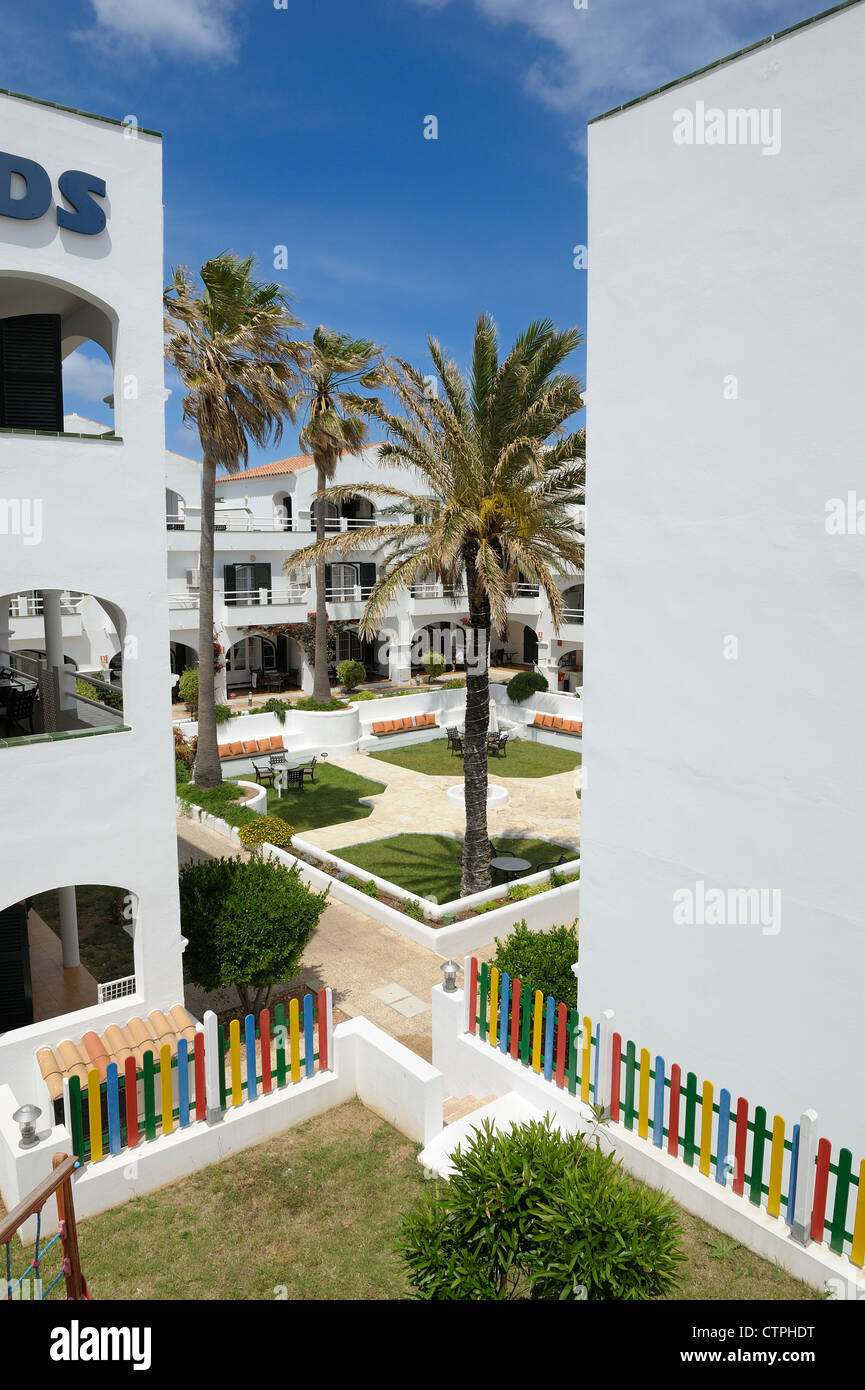 White Sands apartments arenal d'en castell espagne Minorque Banque D'Images