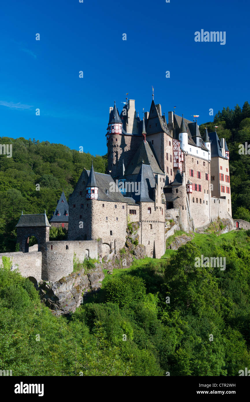 Le château de Burg Eltz près de vallée de la Moselle en Allemagne Banque D'Images