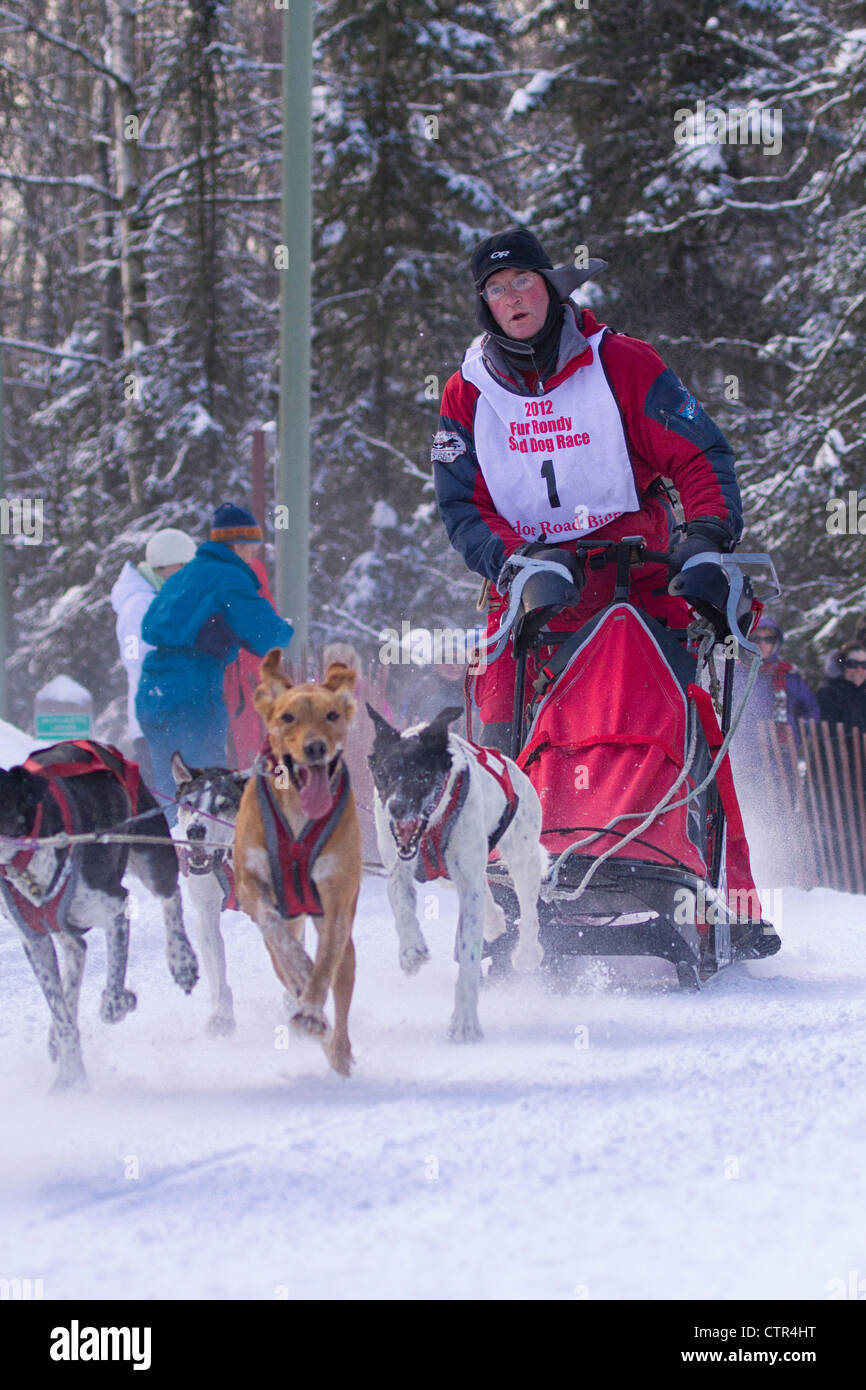 Dans Chezik 2012 Ken le rendezvous de la fourrure de chien de traîneau du Monde Championnat Courses, Anchorage, Southcentral Alaska, Winter Banque D'Images