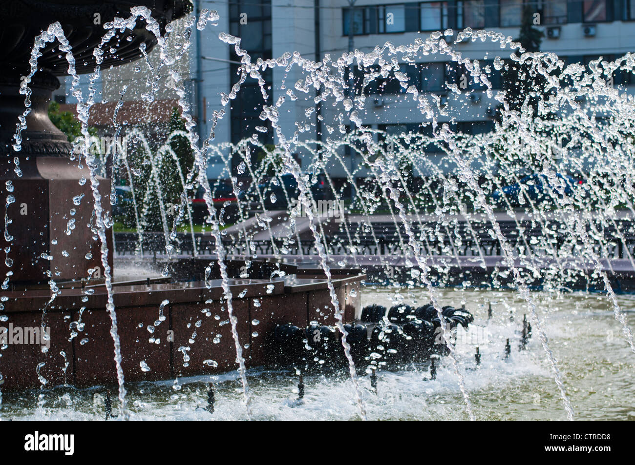 Les jets d'eau dans une fontaine close up Banque D'Images