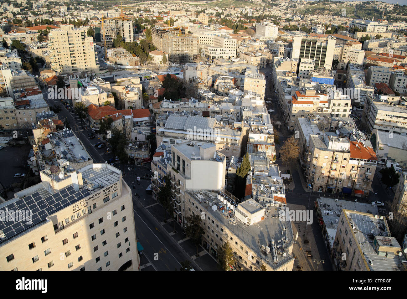 Vue de la ville de Jérusalem du haut toit Banque D'Images