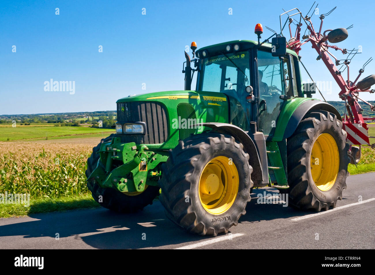 John deere 6920 tractor Banque de photographies et d’images à haute