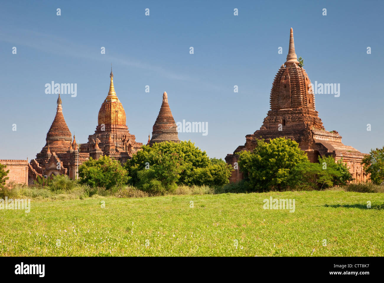 Le Myanmar, Birmanie. Bagan. Yadanar Manaung Temple complexe, 11ème. Siècle. Banque D'Images
