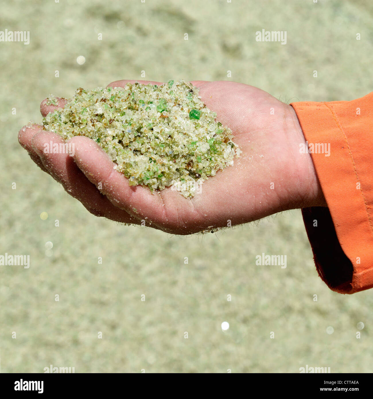 Verre qui a été recyclé en granulats. Banque D'Images