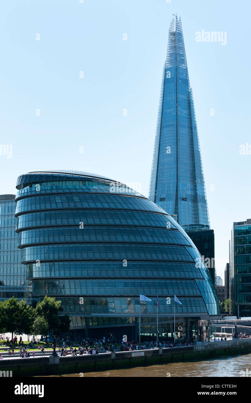 County Hall et l'Écharde de Southwark, Londres, Angleterre Banque D'Images