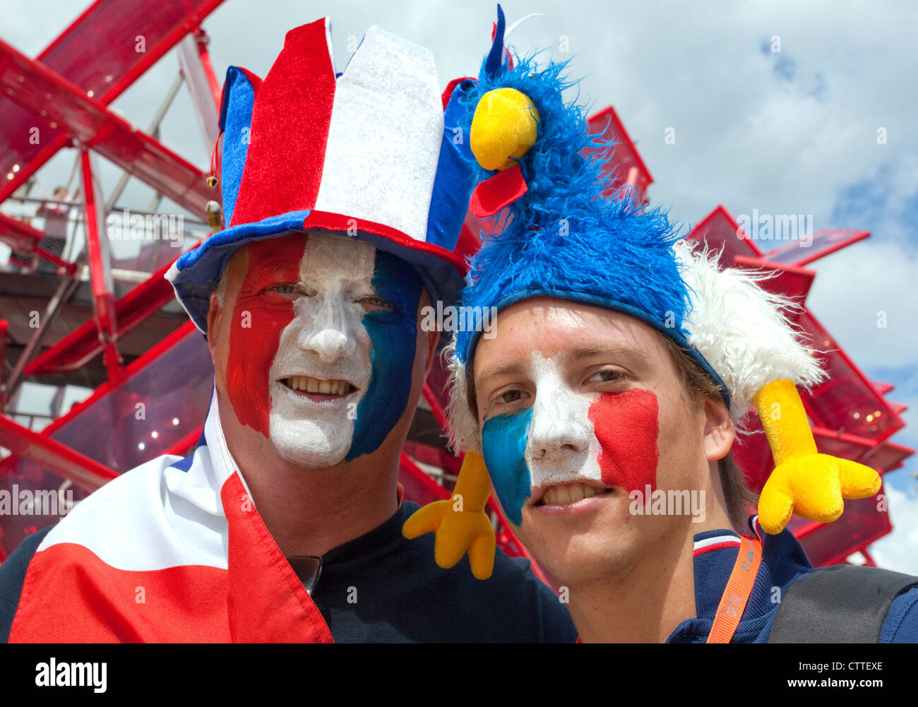 Les Jeux Olympiques de 2012 à Londres - sport fans français leurs couleurs nationales Banque D'Images