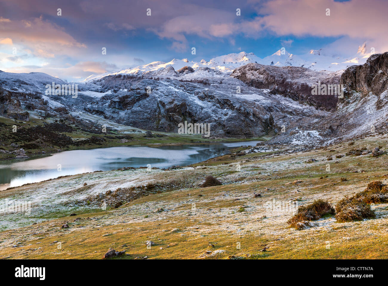 Lac Ercina, Covadonga, parc national des Picos de Europa, Asturias, Espagne Banque D'Images