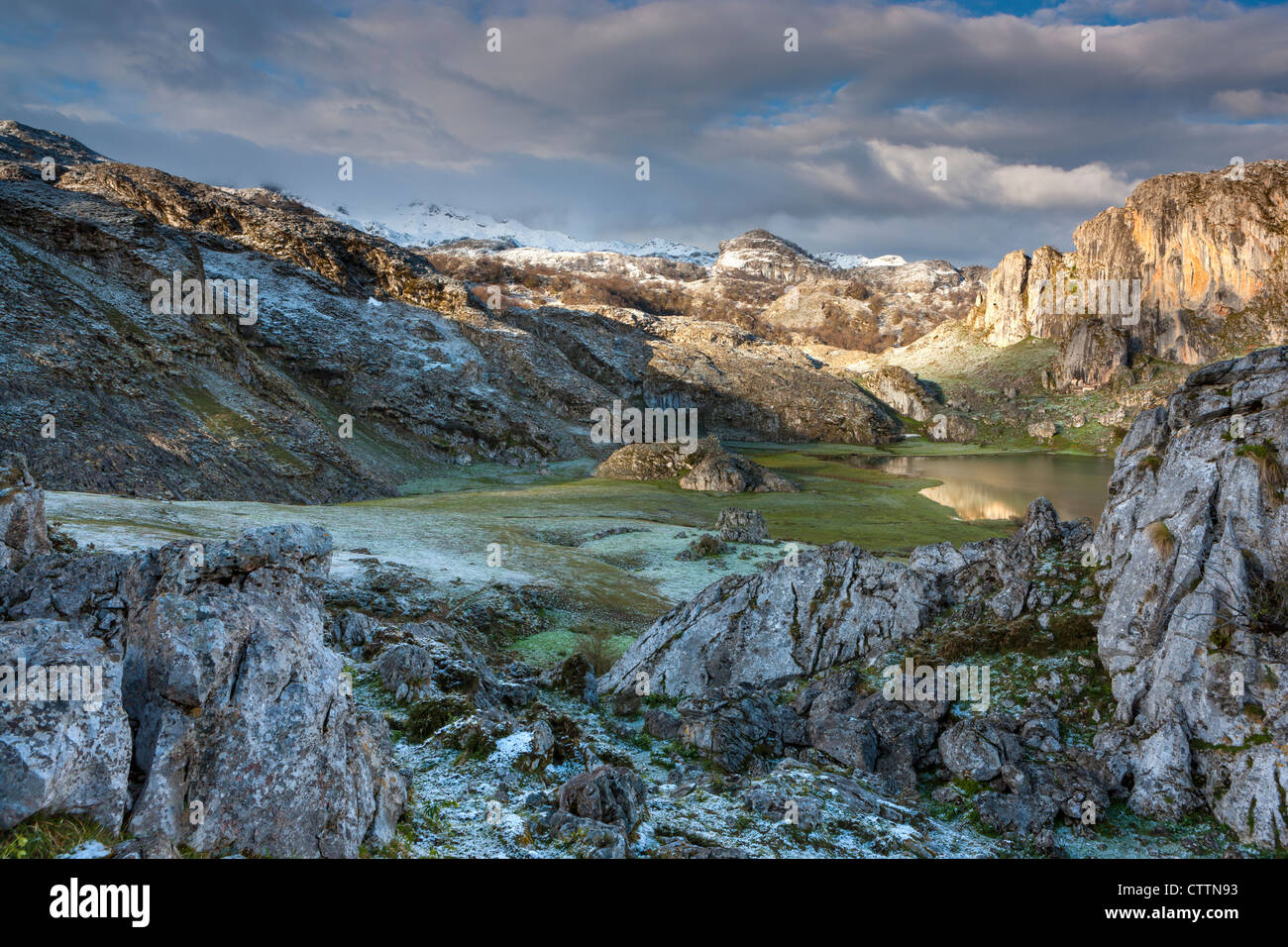 Lac Ercina, parc national des Picos de Europa, Covadonga, dans les Asturies, Espagne Banque D'Images