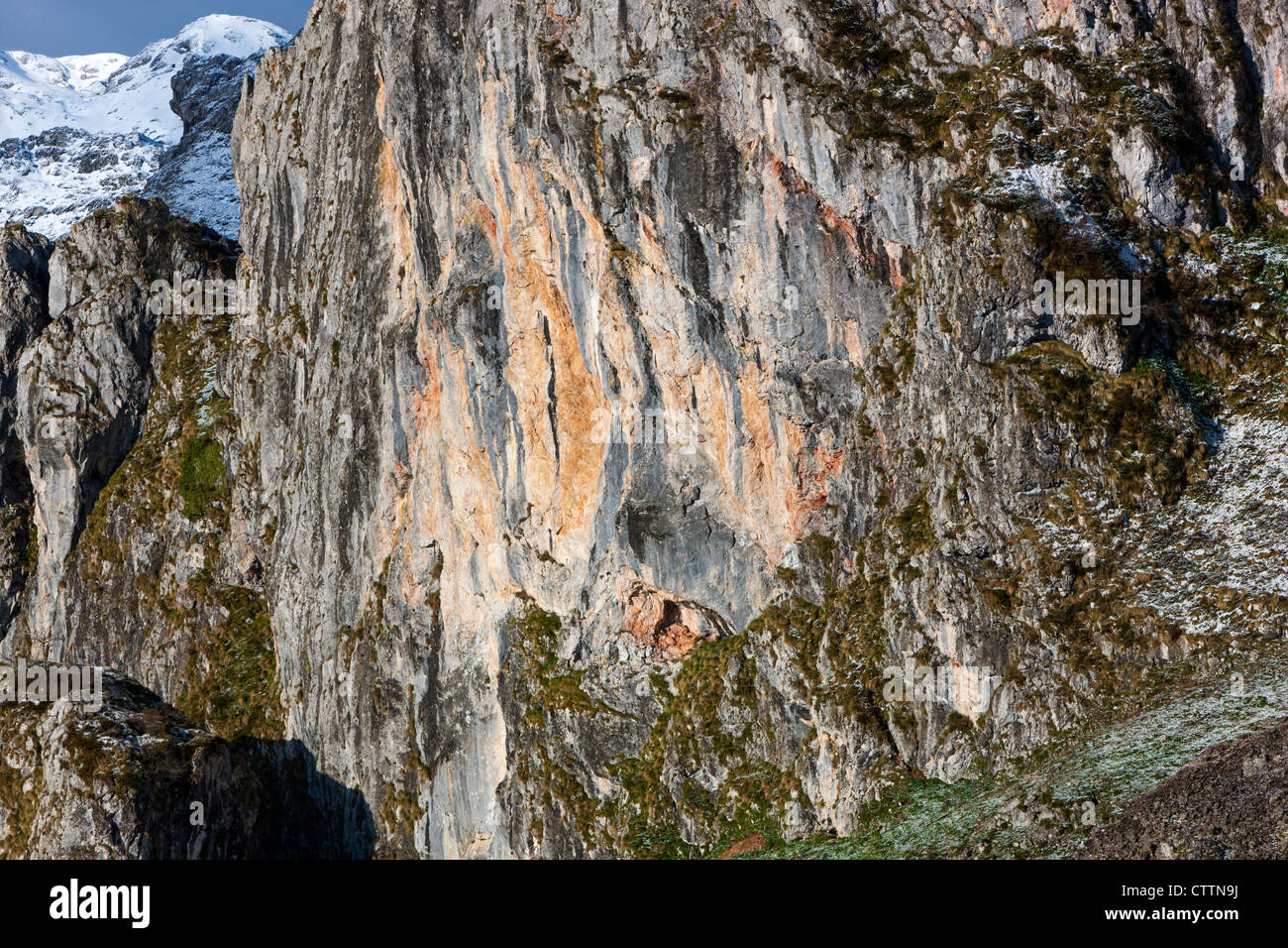 Randonnée sur le lac Ercina, parc national des Picos de Europa, Covadonga, dans les Asturies, Espagne Banque D'Images