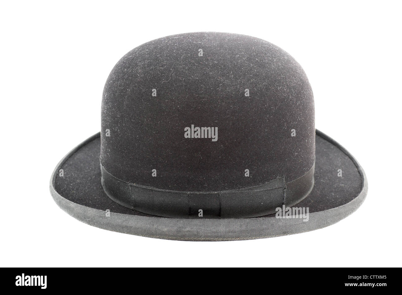 Vieux chapeau élégant noir sur fond blanc Banque D'Images