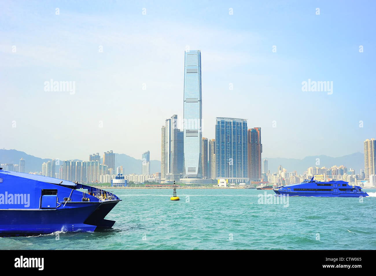 Vue sur l'île de Kowloon à Hong Kong Island. Hong Kong S.A.R. Banque D'Images