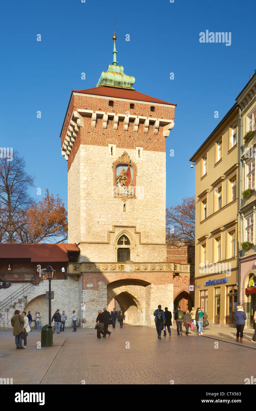 La porte Saint-Florian ou Florian Gate, vieille ville de Cracovie, l'Unesco, Pologne Banque D'Images