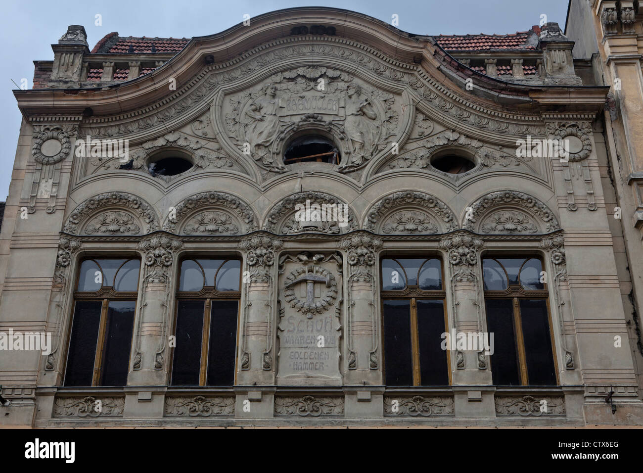 Vieille maison avant dans le centre-ville de Brasov, en Transylvanie, Roumanie, Europe de l'Est, de l'UNION EUROPÉENNE Banque D'Images