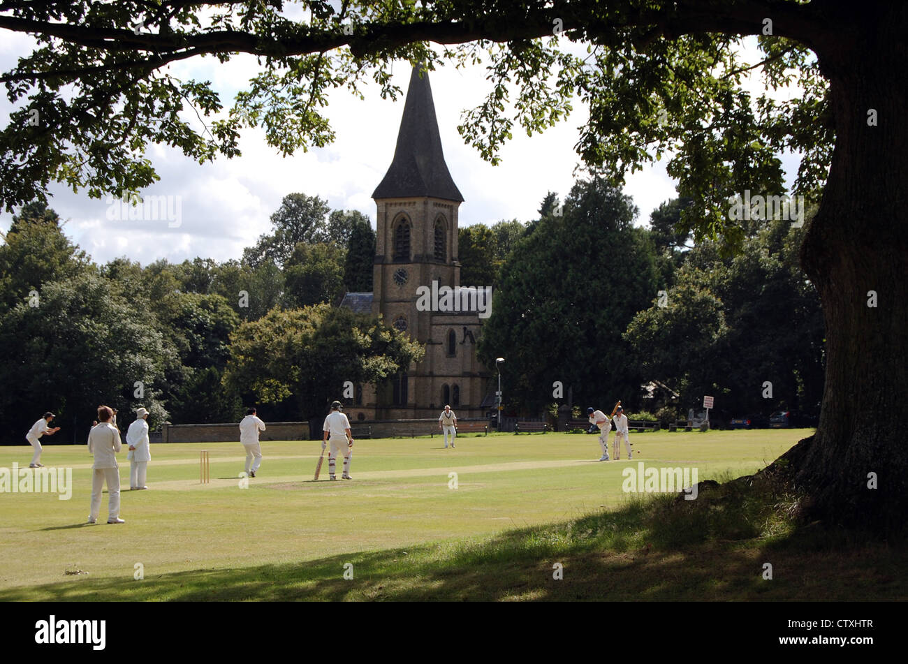 Village Green Cricket dans le Kent en Angleterre Banque D'Images