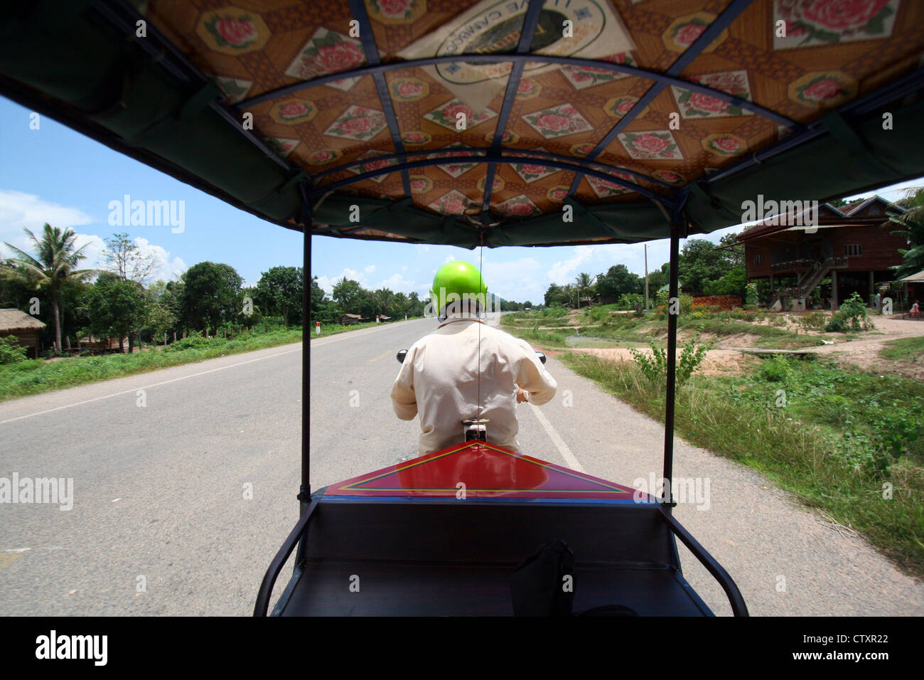 Tuk Tuk conduisant autour de la région d'Angkor Wat, au Cambodge Banque D'Images