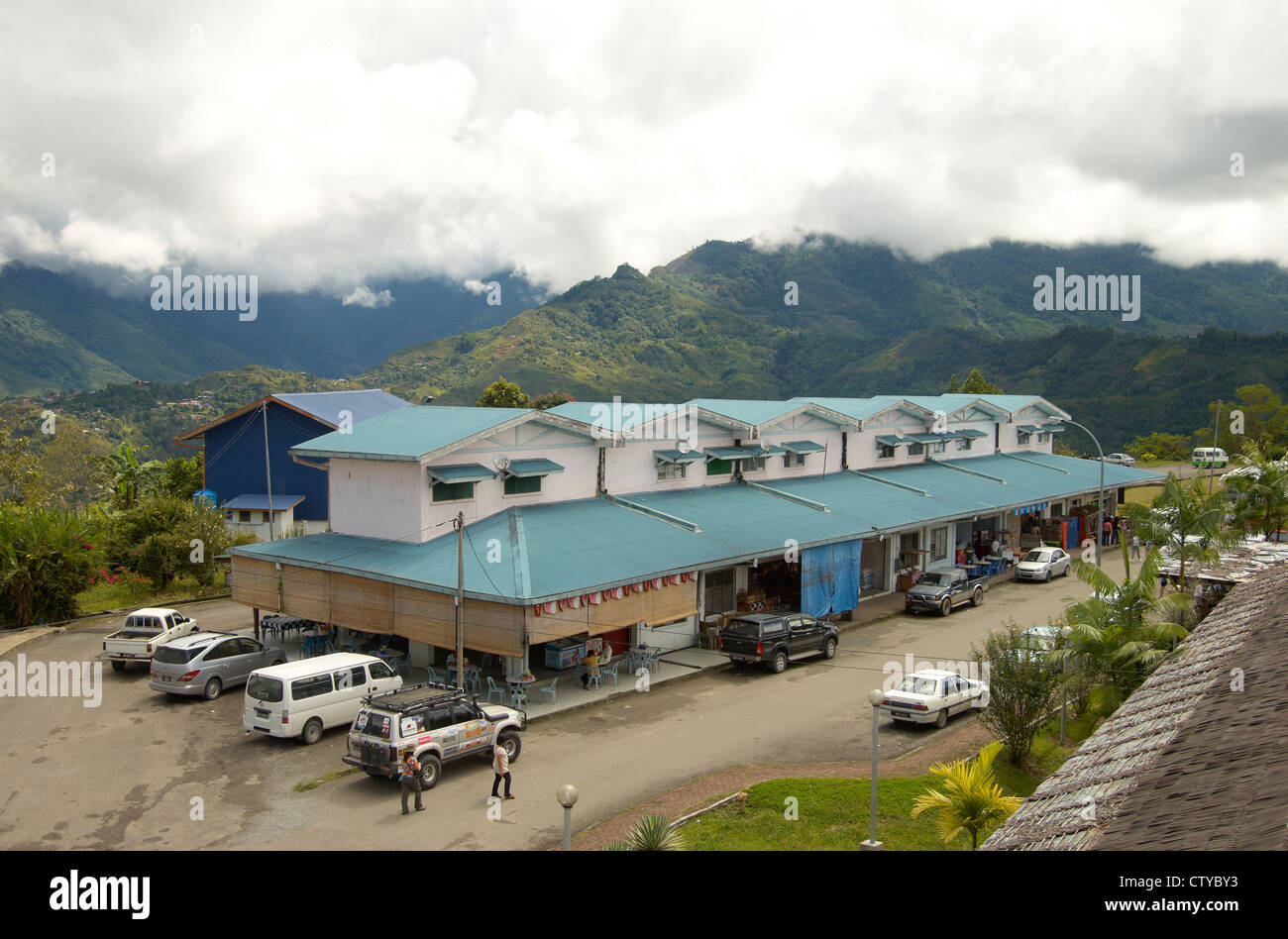 Stand près du Mont Kinabalu, Sabah, Bornéo Banque D'Images
