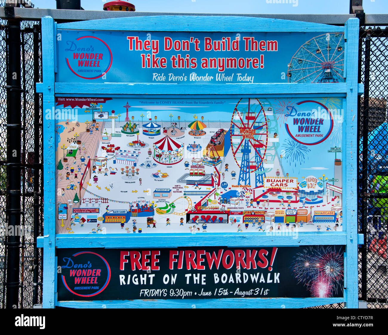 Deno's Wonder Wheel Amusement Park Coney Island Luna Beach Boardwalk Brooklyn New York Banque D'Images