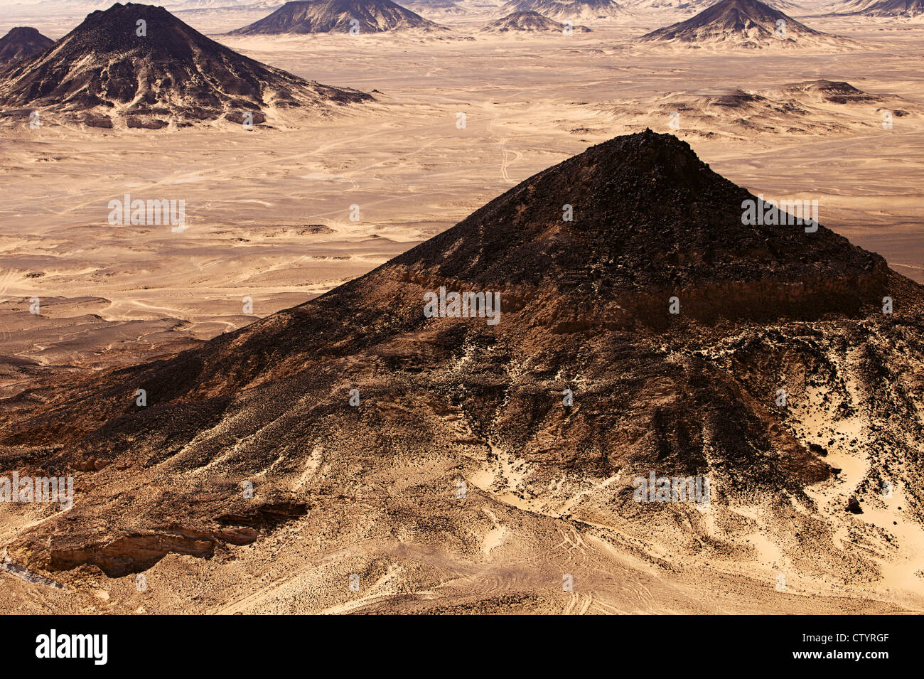 Désert Noir dans le Sahara, dans l'ouest de l'Égypte Banque D'Images