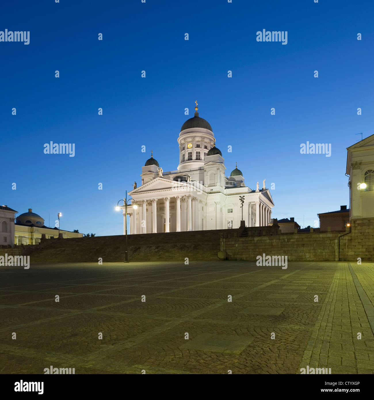 Ornate building lit up at night Banque D'Images