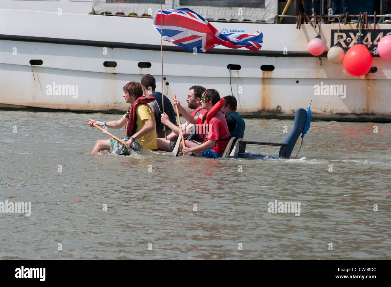 La série annuelle de la race sur la rivière Rother à Rye East Sussex UK Banque D'Images