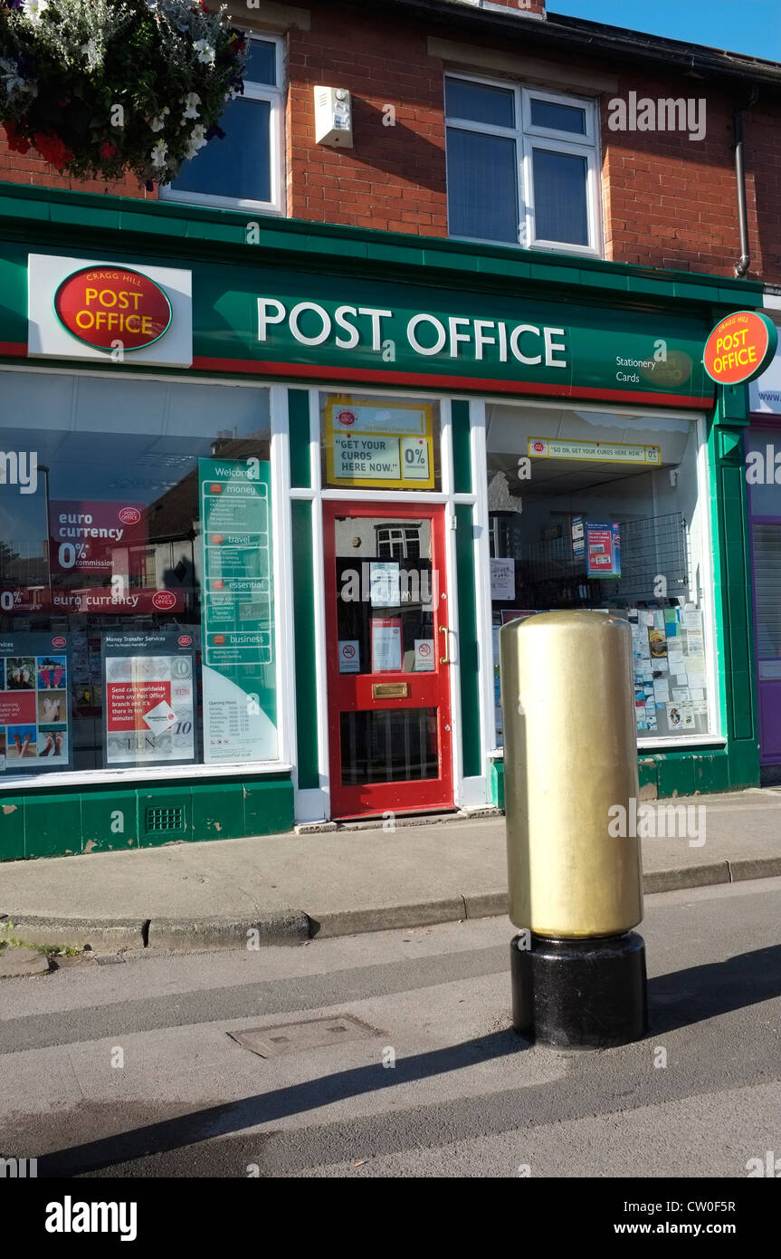Post Box or à New Road, Leeds, où Horsforth, Alistair Brownlee a vécu. Elle célèbre sa médaille d'or aux Jeux Olympiques en 2012 Triathlon Banque D'Images