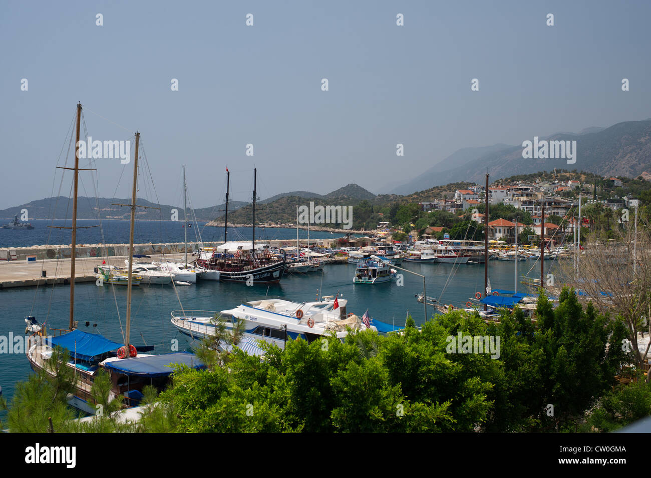 Gulets yachts, bateaux et d'autres à l'Harbour à Kas, Turquie Banque D'Images