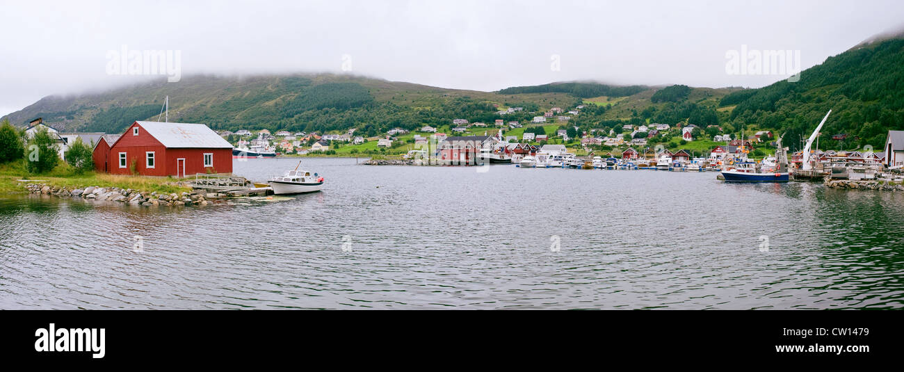 Port norvégien de jour nuageux Banque D'Images