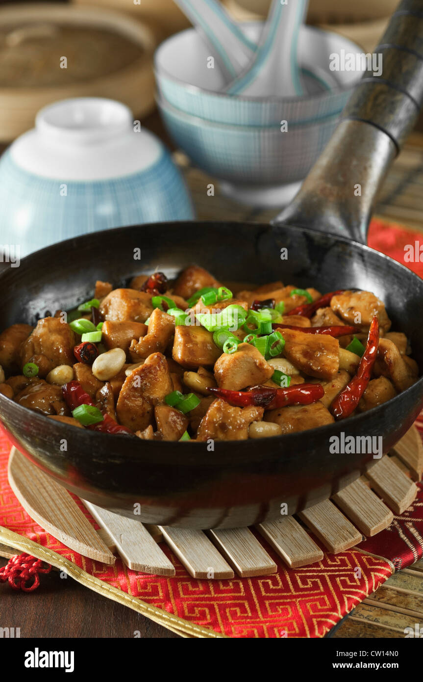 Cuisine chinoise poulet Kung Pao Banque D'Images