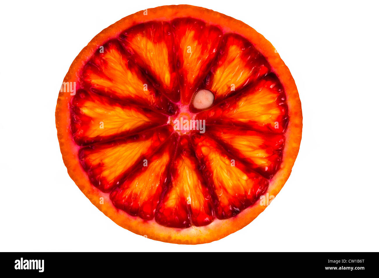 Blood orange slice isolated on white Banque D'Images