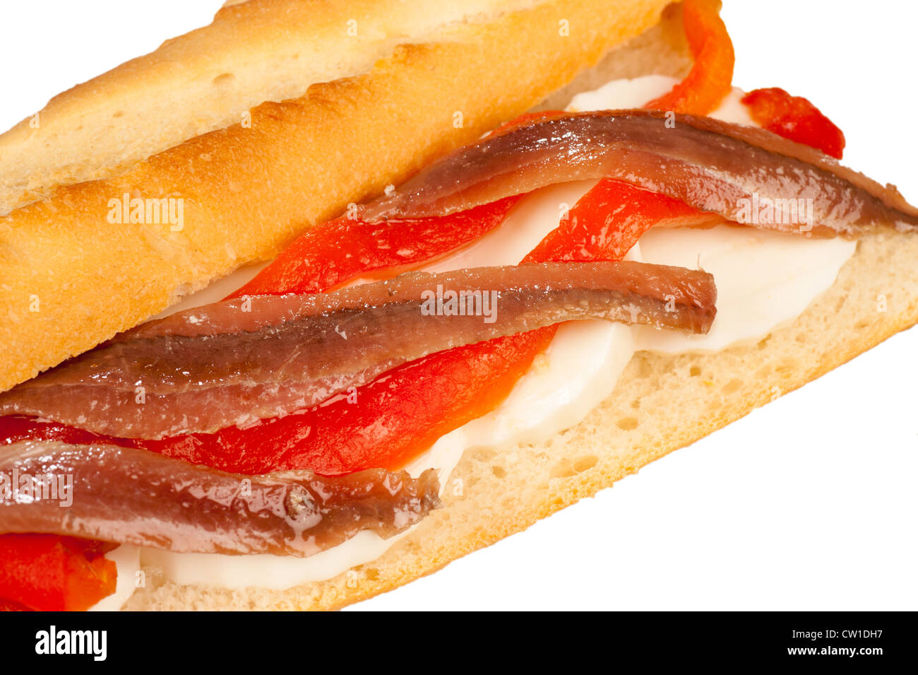 Sous l'anchois avec tranches de poivron rouge et fromage frais Banque D'Images