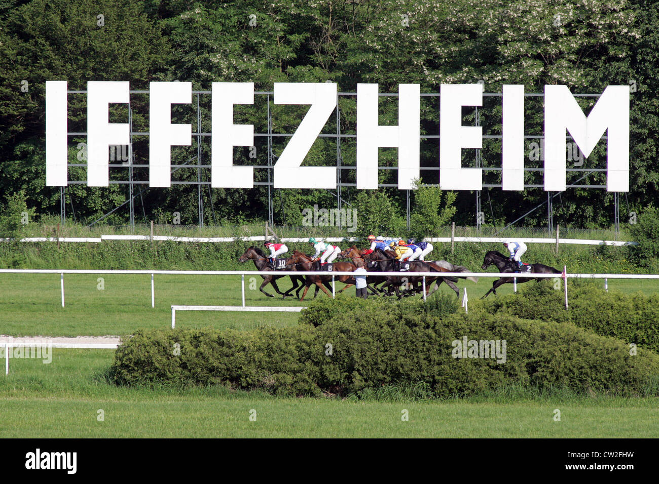 Iffezheim, le logo de l'hippodrome Baden-Baden Banque D'Images