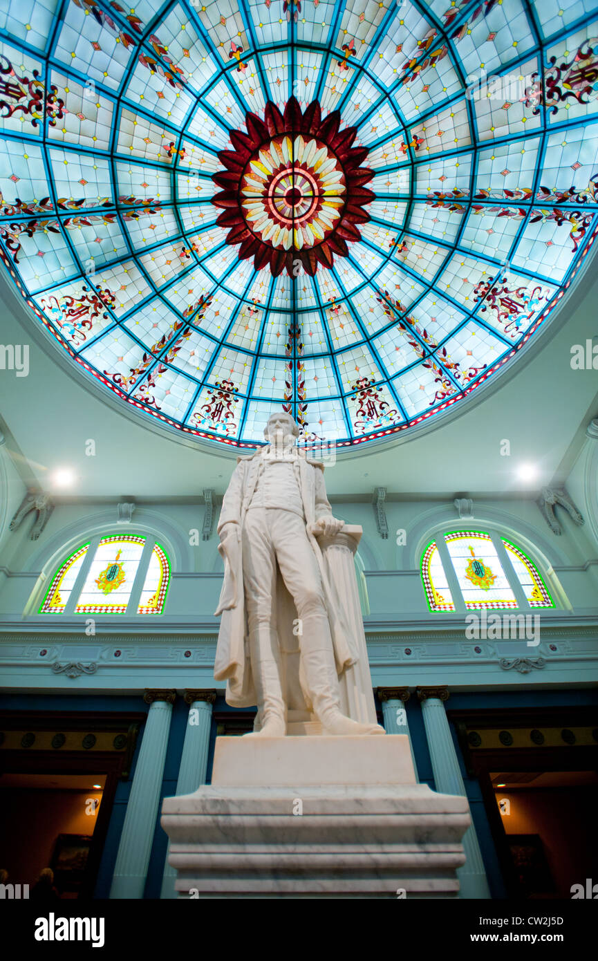 Statue dans le Jefferson à Richmond, VA Banque D'Images